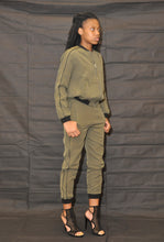 Load image into Gallery viewer, Long sleeve with zipper set w pants
